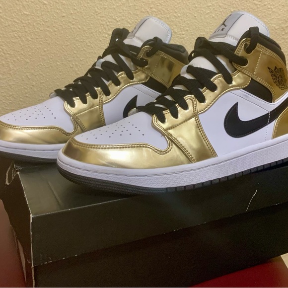 Nike Other - Nike Air Jordan 1 Mid SE "Metallic Gold"
